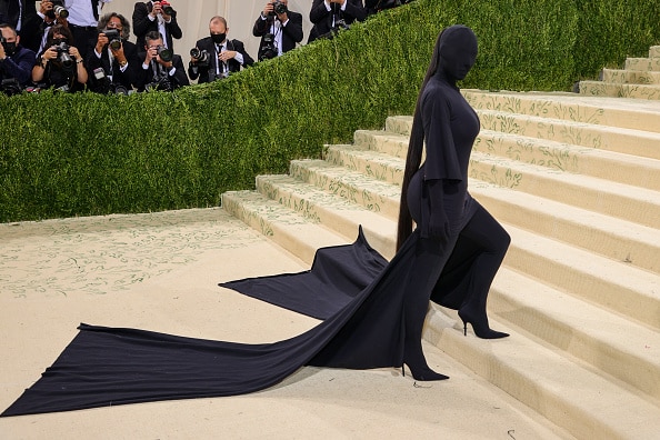The Kim Kardashian All Black Outfit Meme: An Iconic Fashion Statement