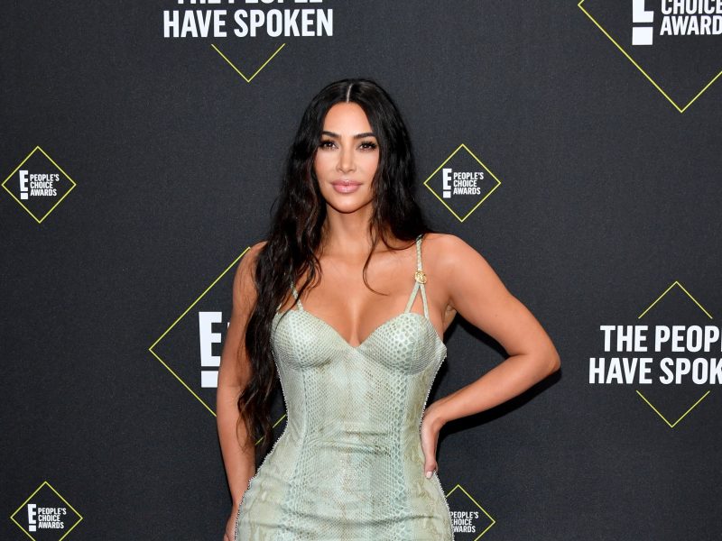 The Iconic Kim Kardashian People's Choice Dress: A Fashion Phenomenon
