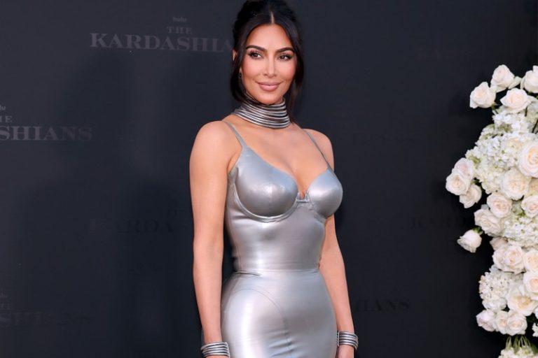 Kim Kardashian’s Silver Dress: A Glamorous Fashion Statement 