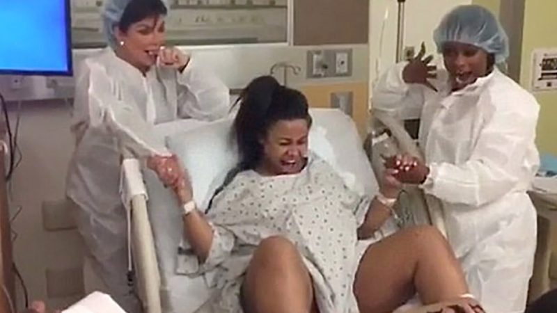The Kardashian Mannequin Challenge: A Phenomenon that Captivated the Internet
