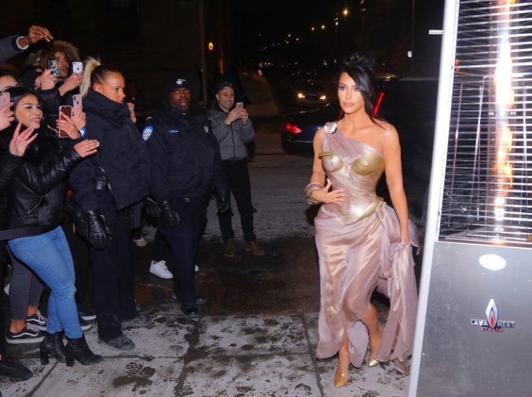 Kim Kardashian Glitter Outfit: A Shimmering Fashion Statement 