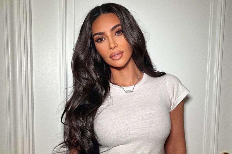 Kim Kardashian YesPornPlease: The Exploitation of Celebrity Image