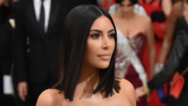 The Iconic Kim Kardashian Straight Hair: A Timeless Trend 